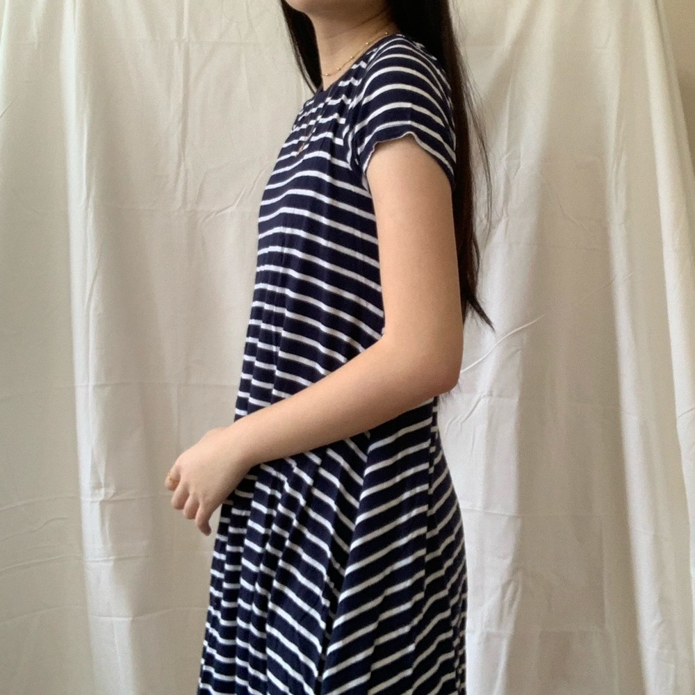 Rue 21 Navy Blue and White Striped T-Shirt Dress - Picture 4 of 5